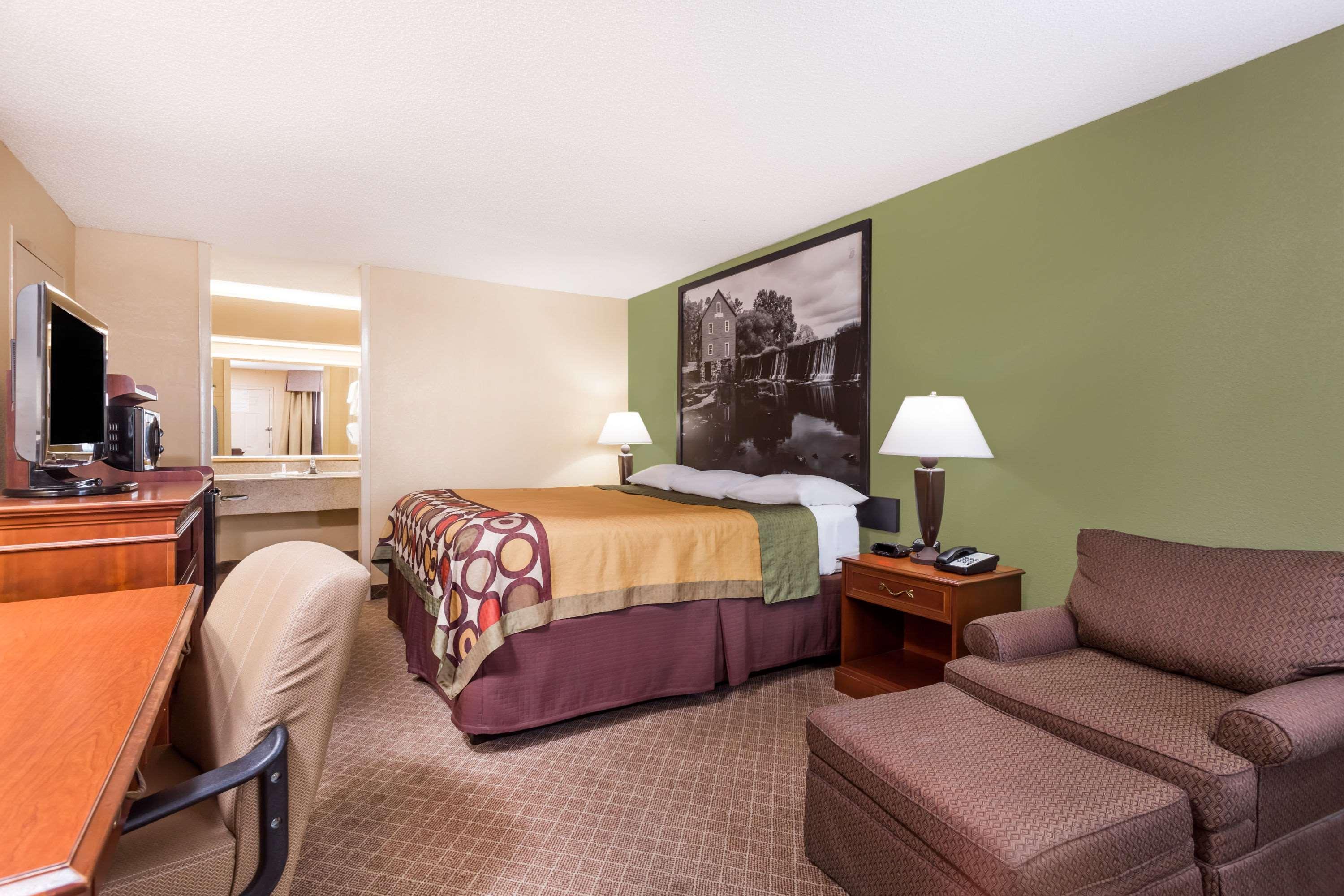 Super 8 By Wyndham Macon West Motel Екстериор снимка