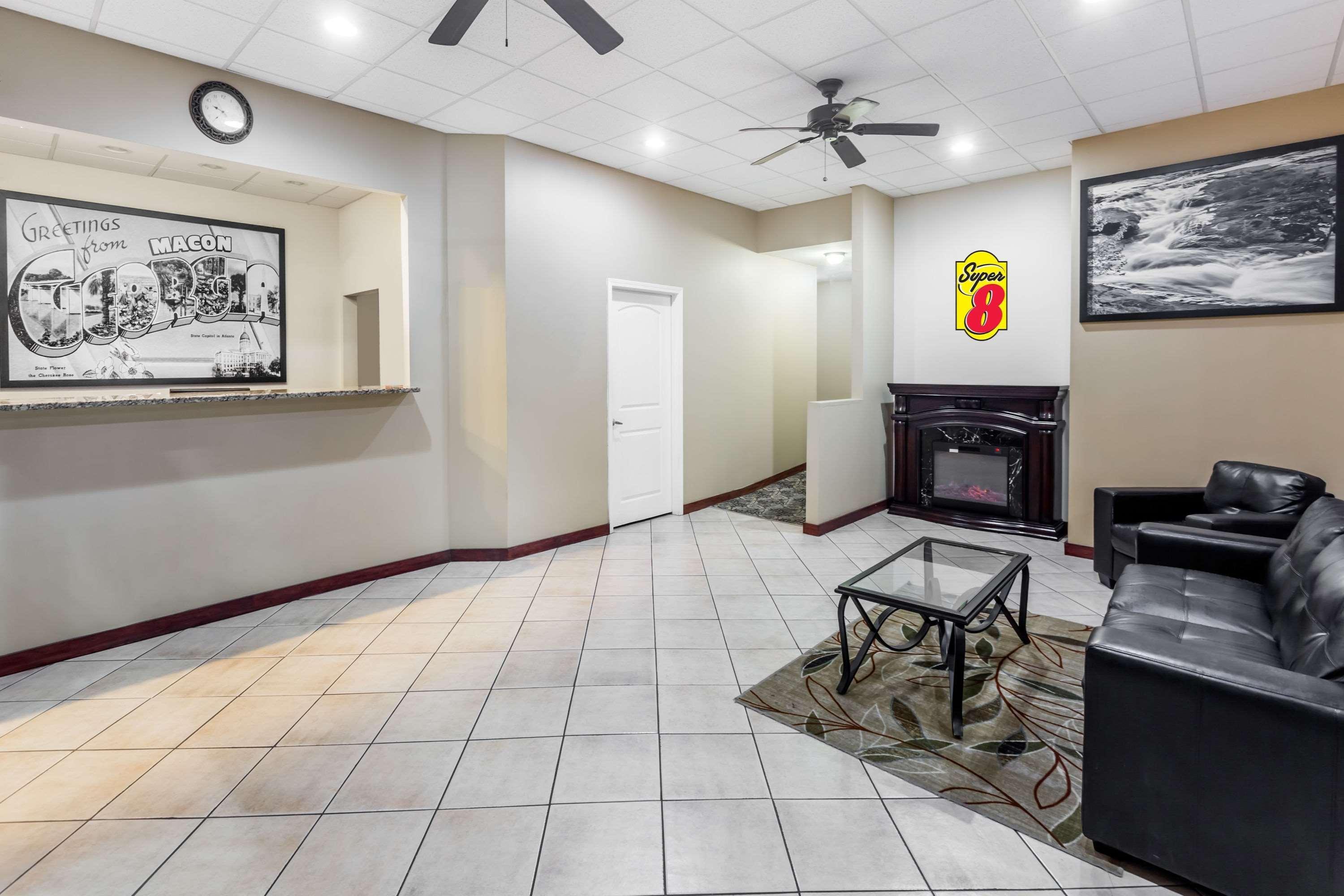 Super 8 By Wyndham Macon West Motel Екстериор снимка