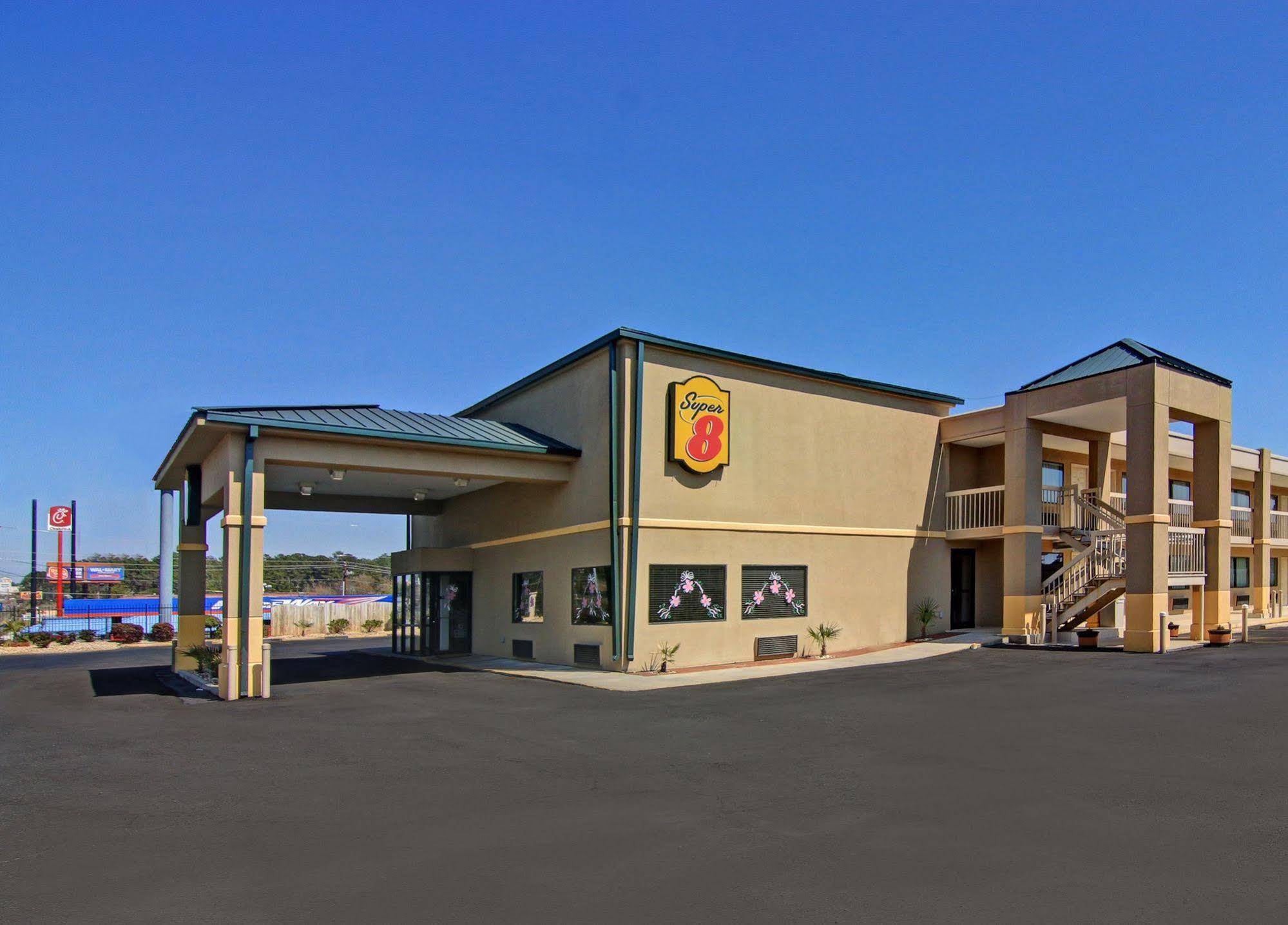 Super 8 By Wyndham Macon West Motel Екстериор снимка
